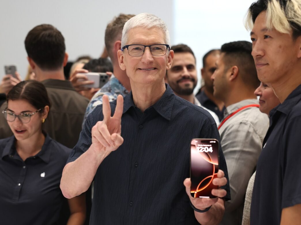 Apple AI strategy